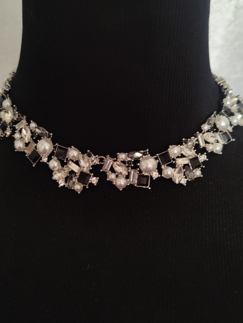 White House Black Market Statement Necklace Black Crystal Faux Pearl Silver Tone